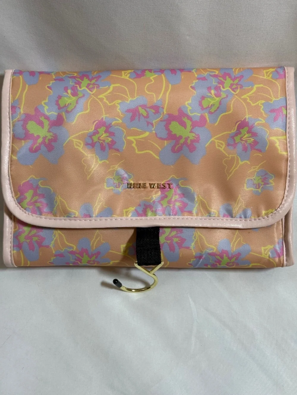 NWOT Makeup Travel Bag by Nine West